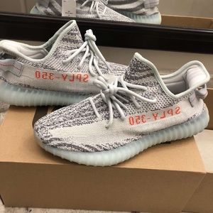 Yeezy 350 v2